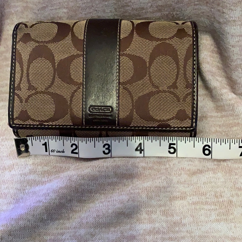 Signature coach wallet